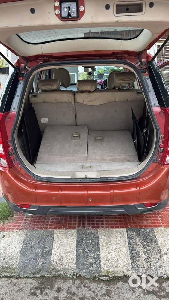 Mahindra Xuv500 At W6 2wd, 2018, Diesel