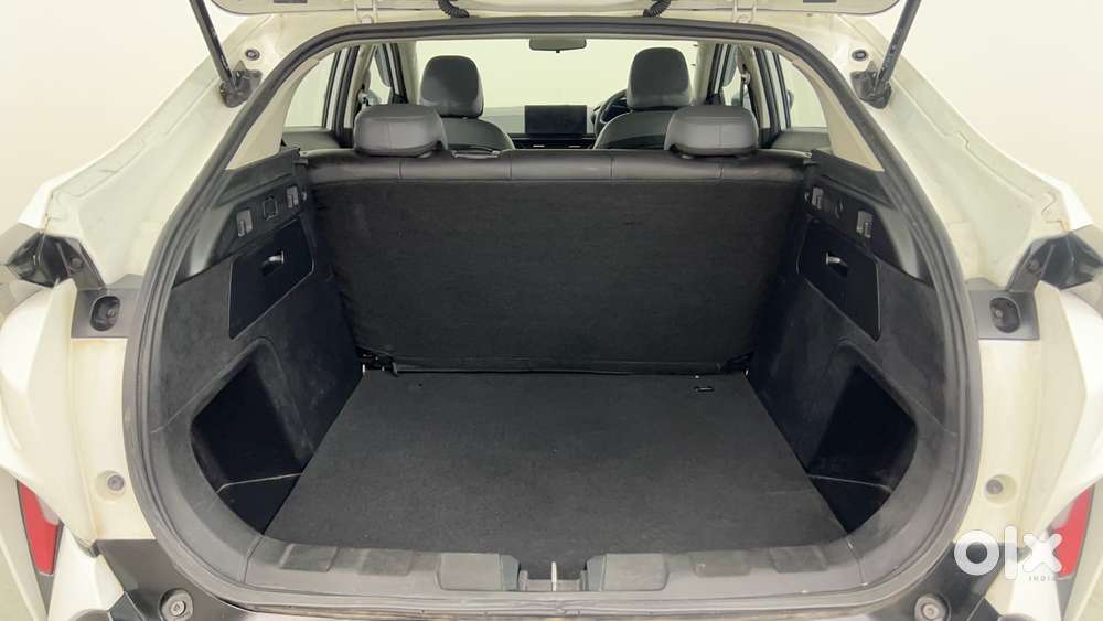 Tata Curvv Creative Plus S 1.2 Revotron Petrol 7dca, 2024, Petrol