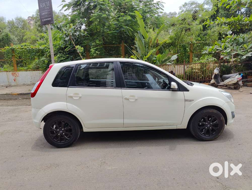 Ford Figo 2012-2015 Petrol Titanium, 2015, Petrol