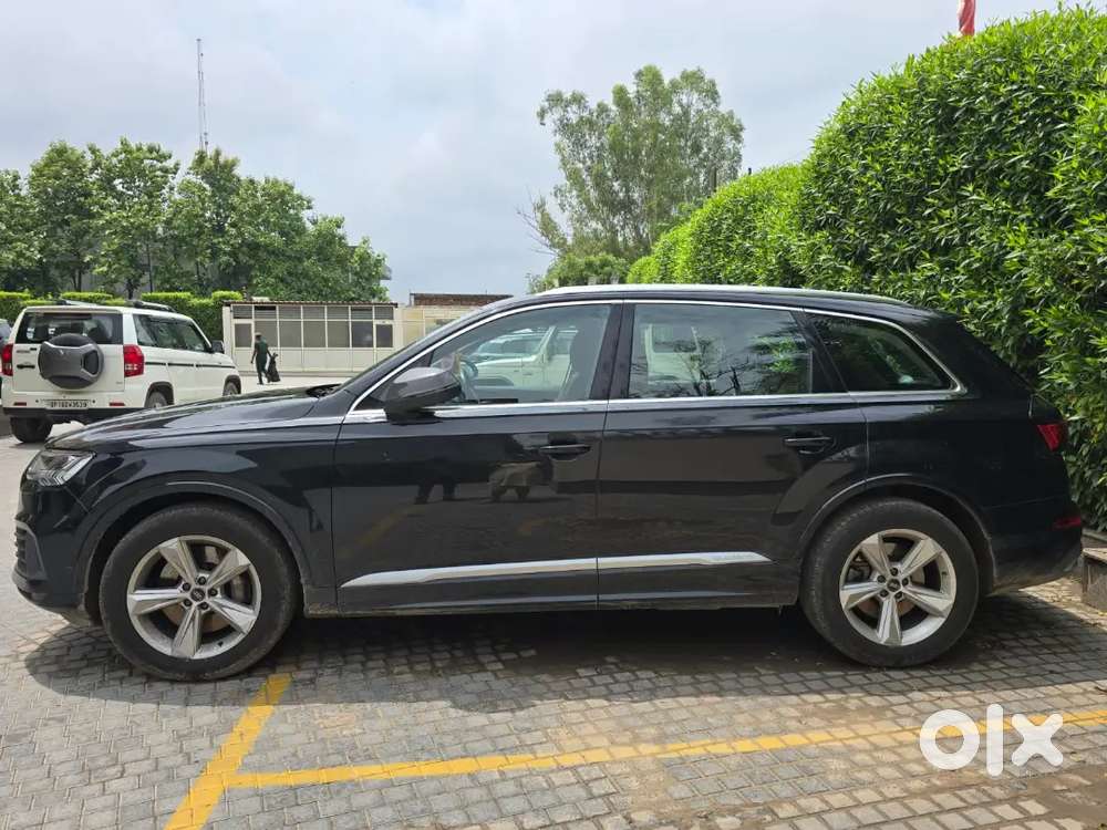 Audi Q7 2023 Petrol Hybrid