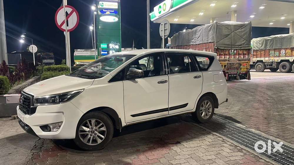 Bs4 Fully Inssured Diesal Manual Innova Crysta 2.4 Vx Best Conddition