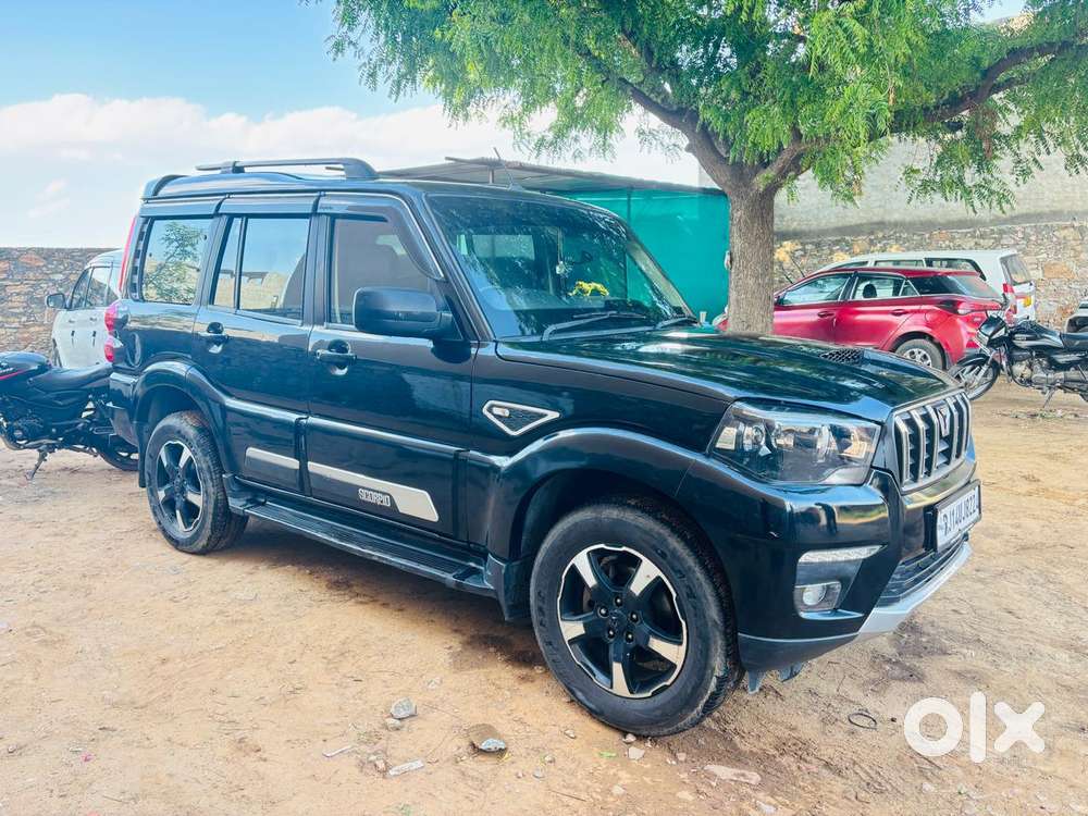 Mahindra Scorpio Classic, 2023, Diesel