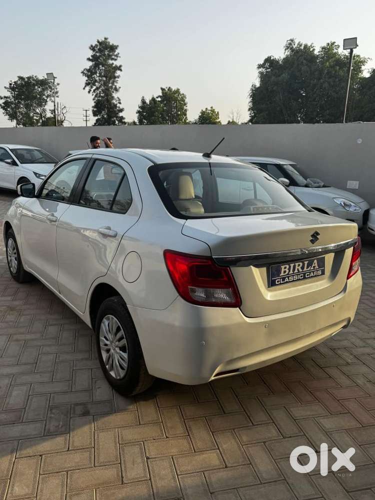 Maruti Suzuki Swift Dzire Vxi Optional, 2017, Petrol