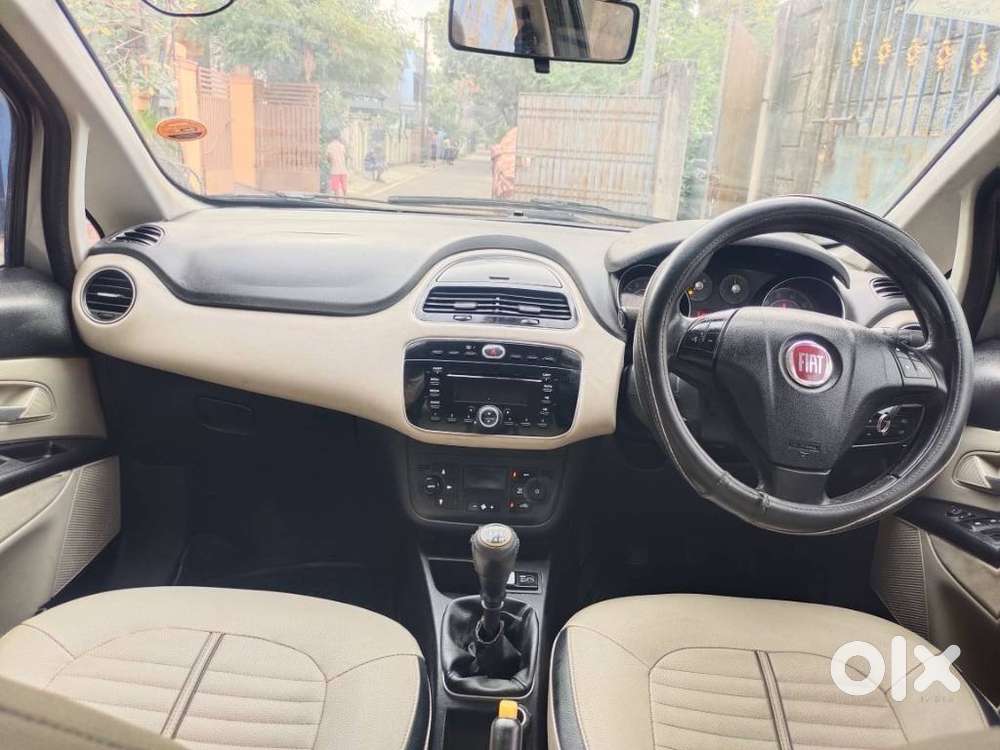 Fiat Punto 1.4 Emotion, 2015, Petrol