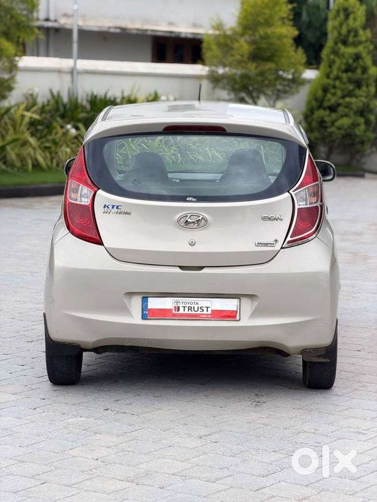 Hyundai Eon Magna +, 2013, Petrol