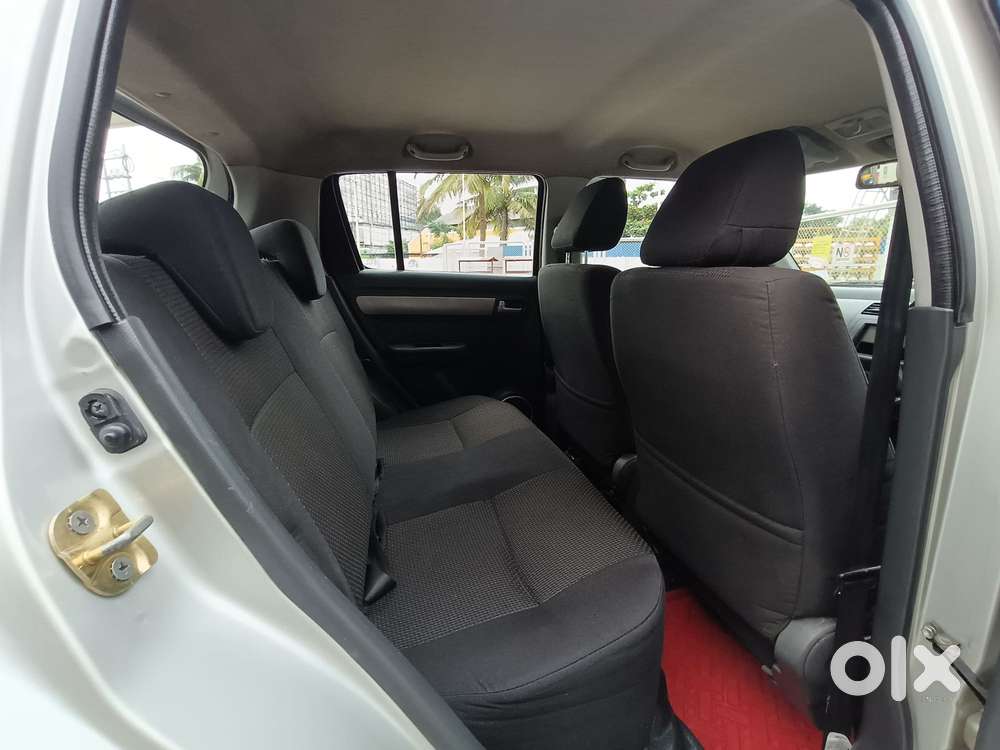Maruti Suzuki Swift Vxi Abs Bsiv, 2006, Petrol