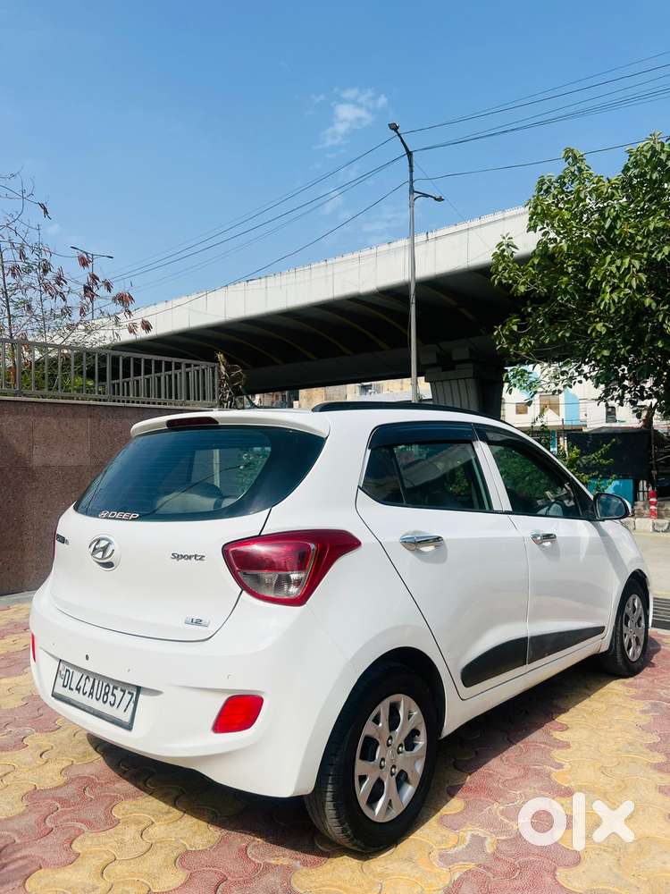 Hyundai Grand I10 Sportz, 2016, Petrol