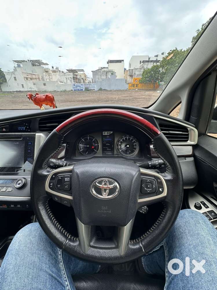 Toyota Innova Crysta 2019