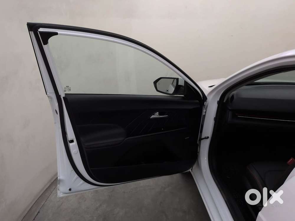 Hyundai Verna 1.5 Sx (o) Turbo Petrol Dct, 2024, Petrol