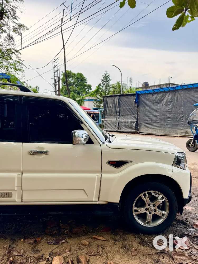 Mahindra Scorpio S10 2016 Diesel Lifetime Tax