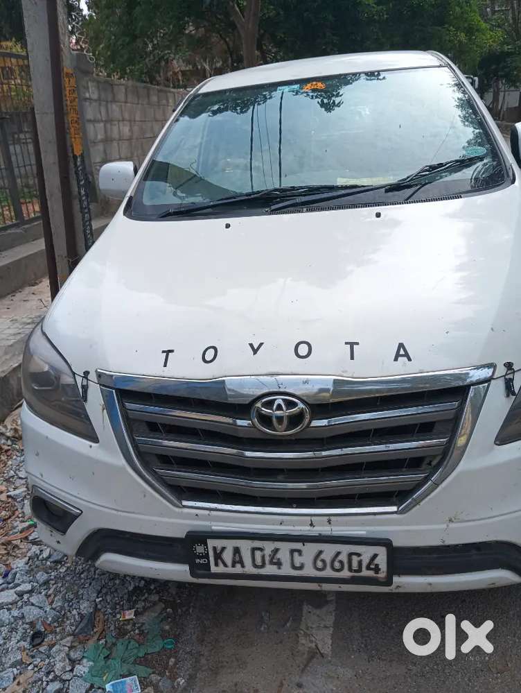 Toyota Innova 2010 Diesel Well Maintained