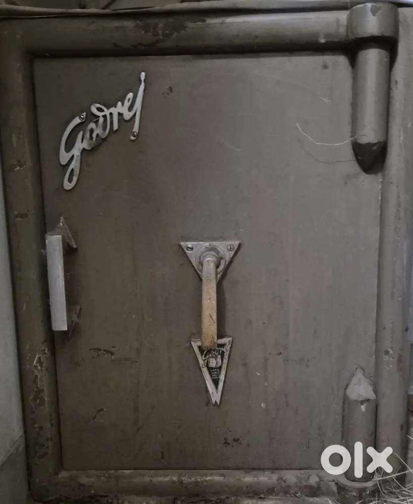 Godrej Tijori / Safe &ndash; Old Model, Good Condition, Working Lock