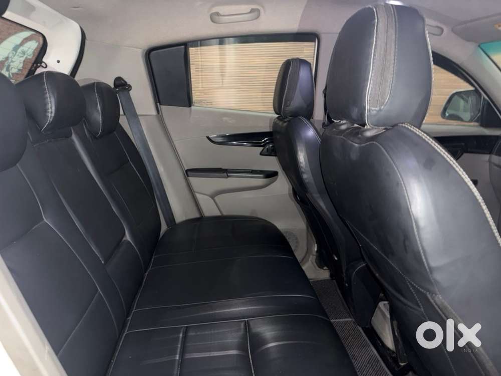 Mahindra Kuv100 Nxt Petrol 2016