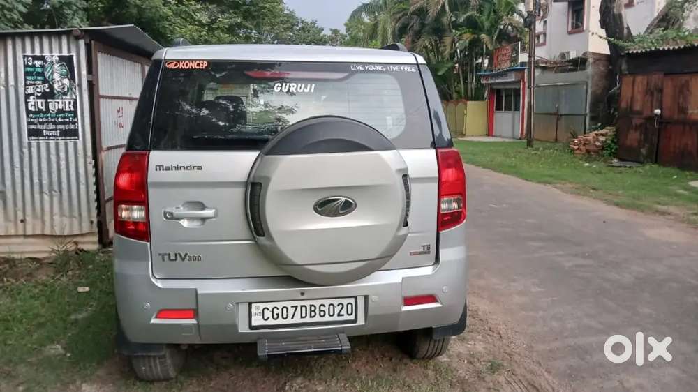 Mahindra Tuv 300 2017 Diesel Automatic Top Model
