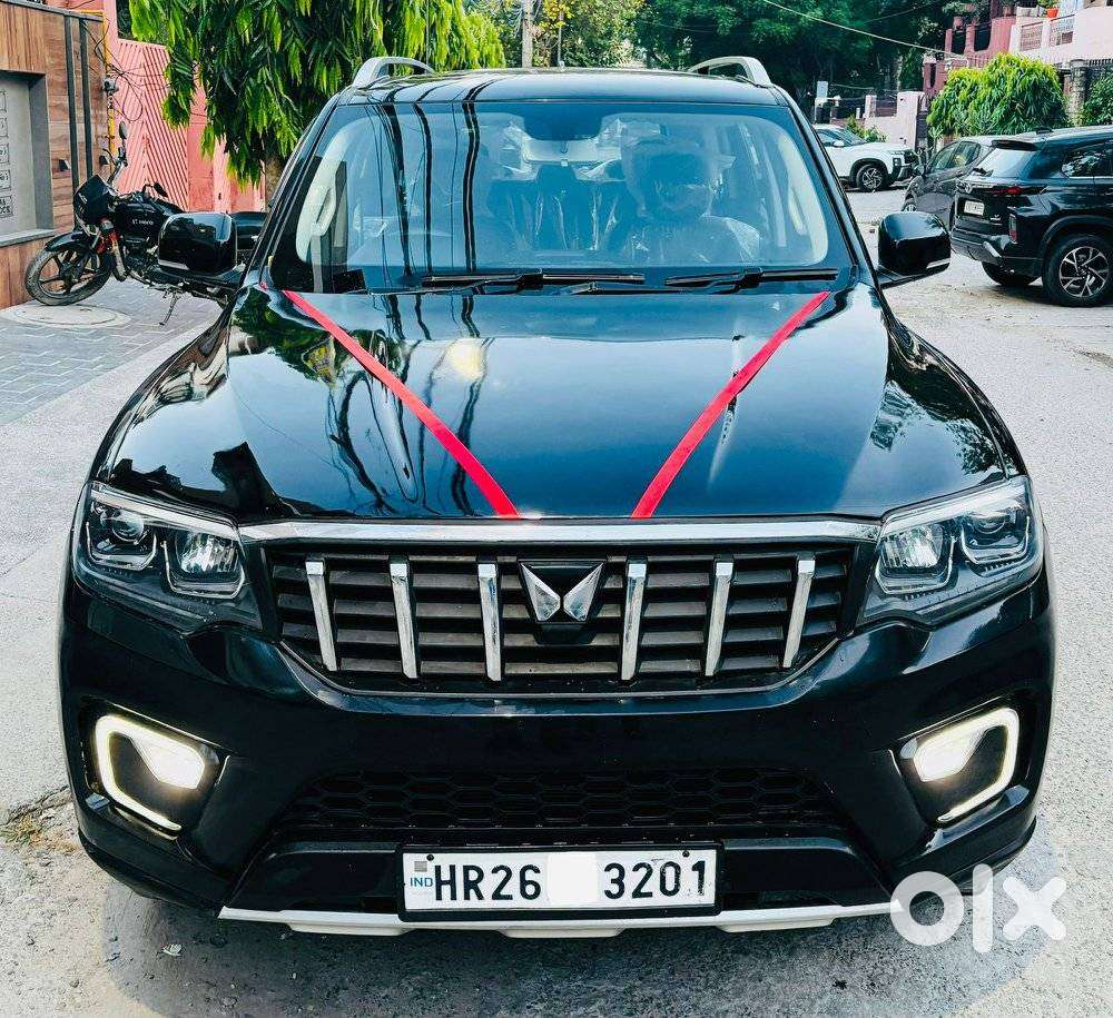 Mahindra Scorpio N Z8 Petrol Mt 7 Str, 2025, Petrol