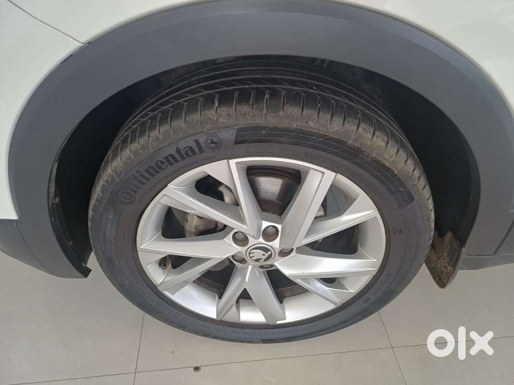 Skoda Kushaq 1.0 Tsi Style At, 2023, Petrol