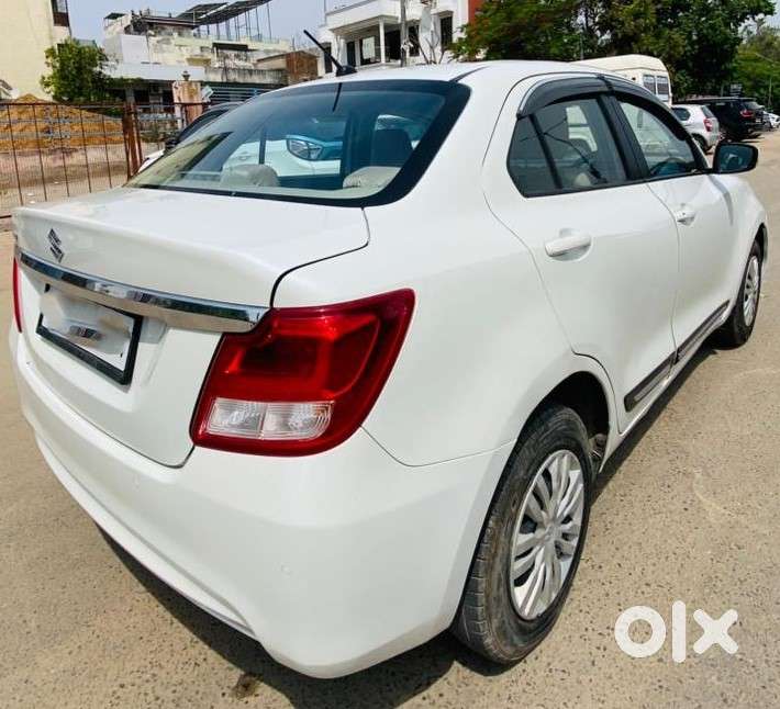 Maruti Suzuki Dzire 1.2 Vxi, 2023, Petrol