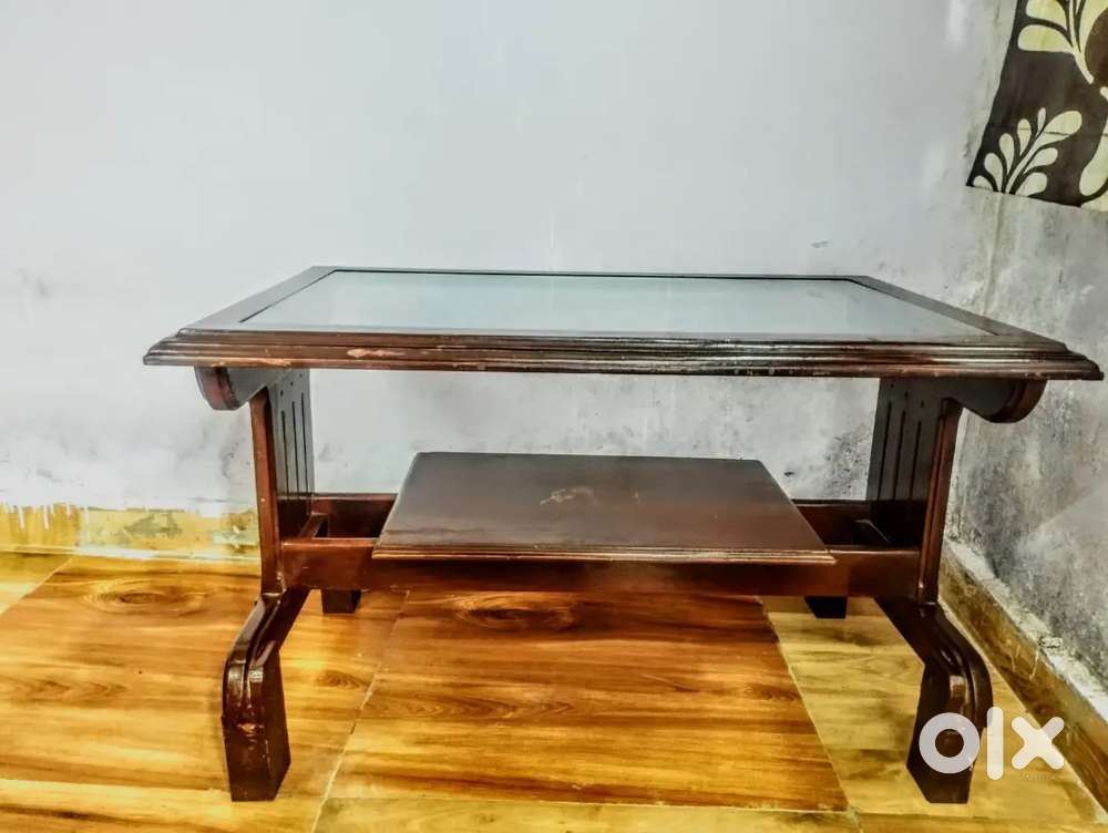 Wooden Tea Table with Glass Yop