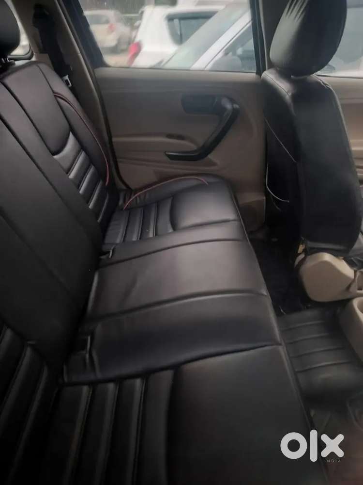 Mahindra Bolero Neo 2022