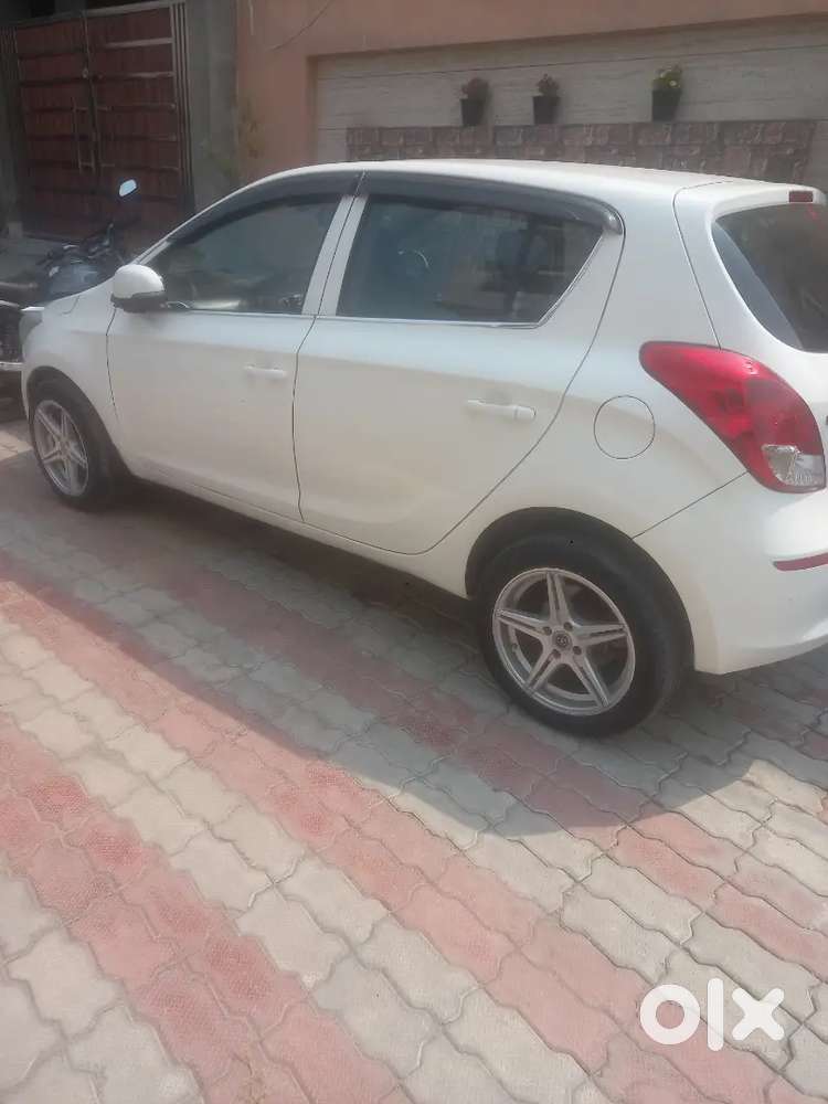 Hyundai I20 Sportz 2014