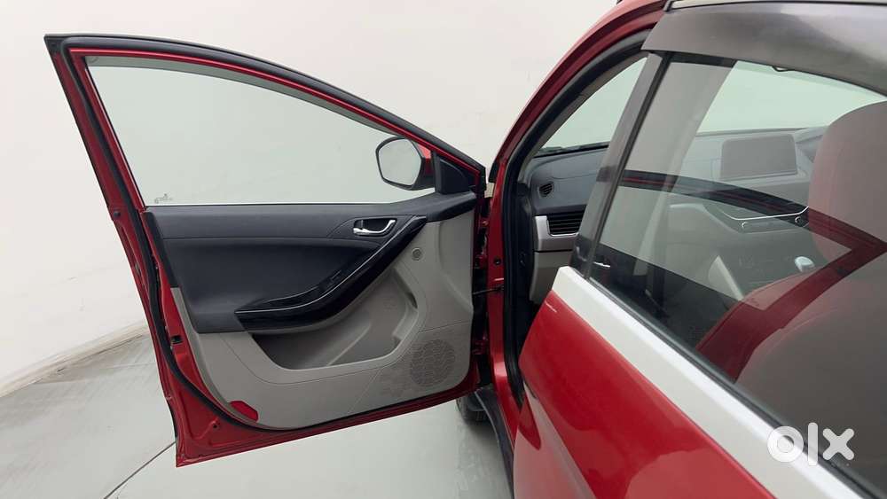 Tata Nexon 1.2 Revotron Xz, 2019, Petrol