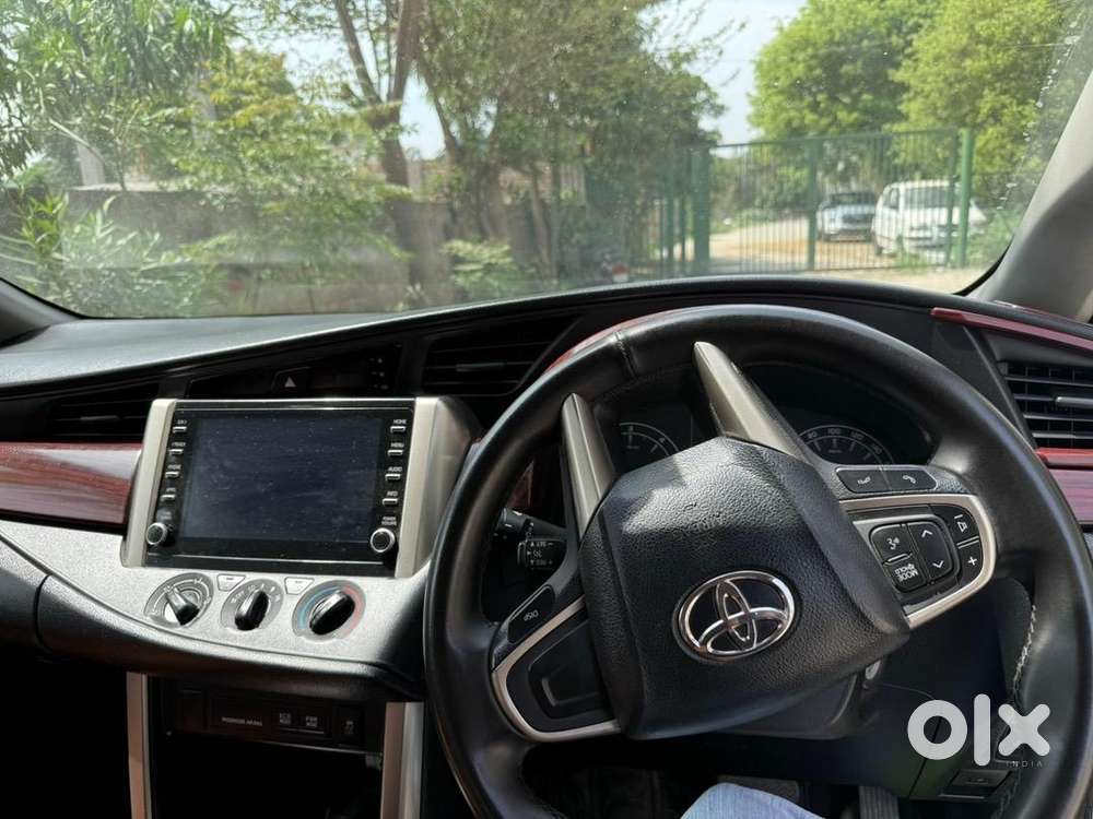 Toyota Innova Crysta 2022 Dec Registe Diesel Automatic Well Maintained