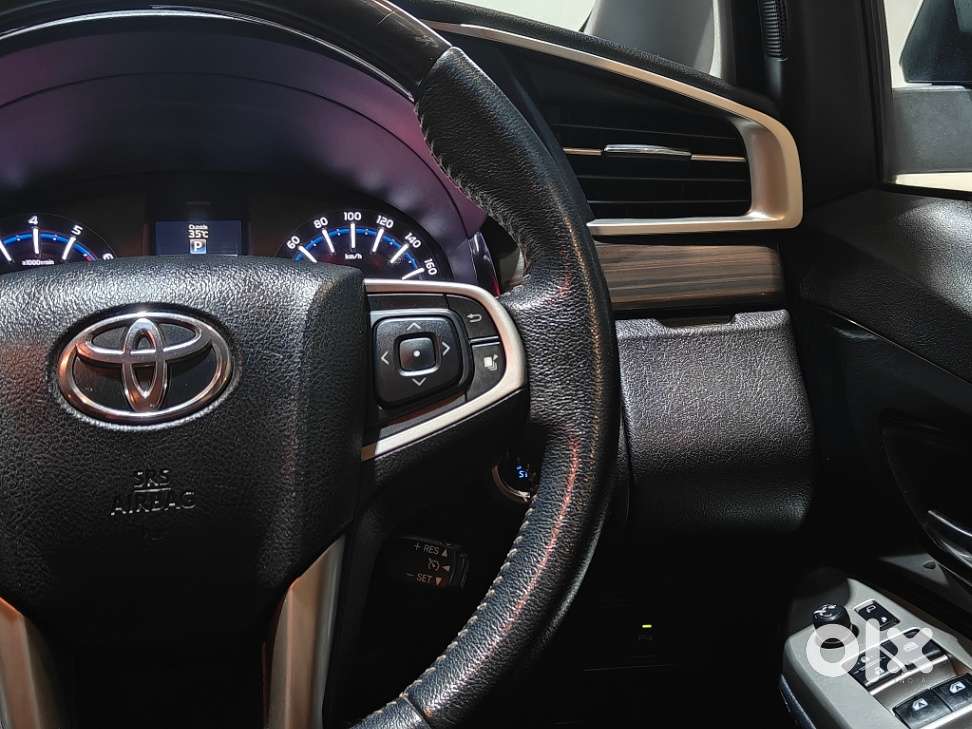 Toyota Innova Crysta [2020-ongoing] 2.7 Gx At 8 Str, 2022, Petrol
