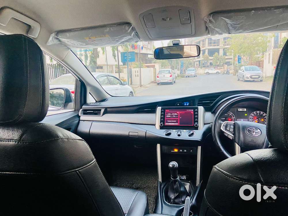 Toyota Innova Crysta 2.4 G Plus Mt 8 Str, 2022, Diesel