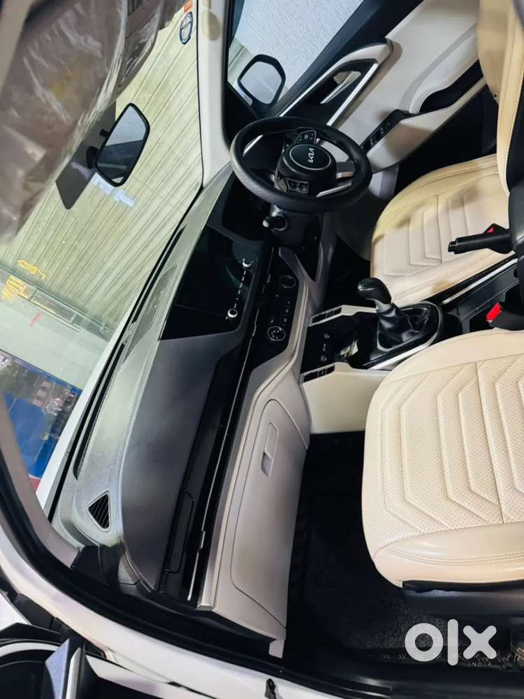 Kia Carens 1.4 Prestige 7 Str, 2023, Petrol