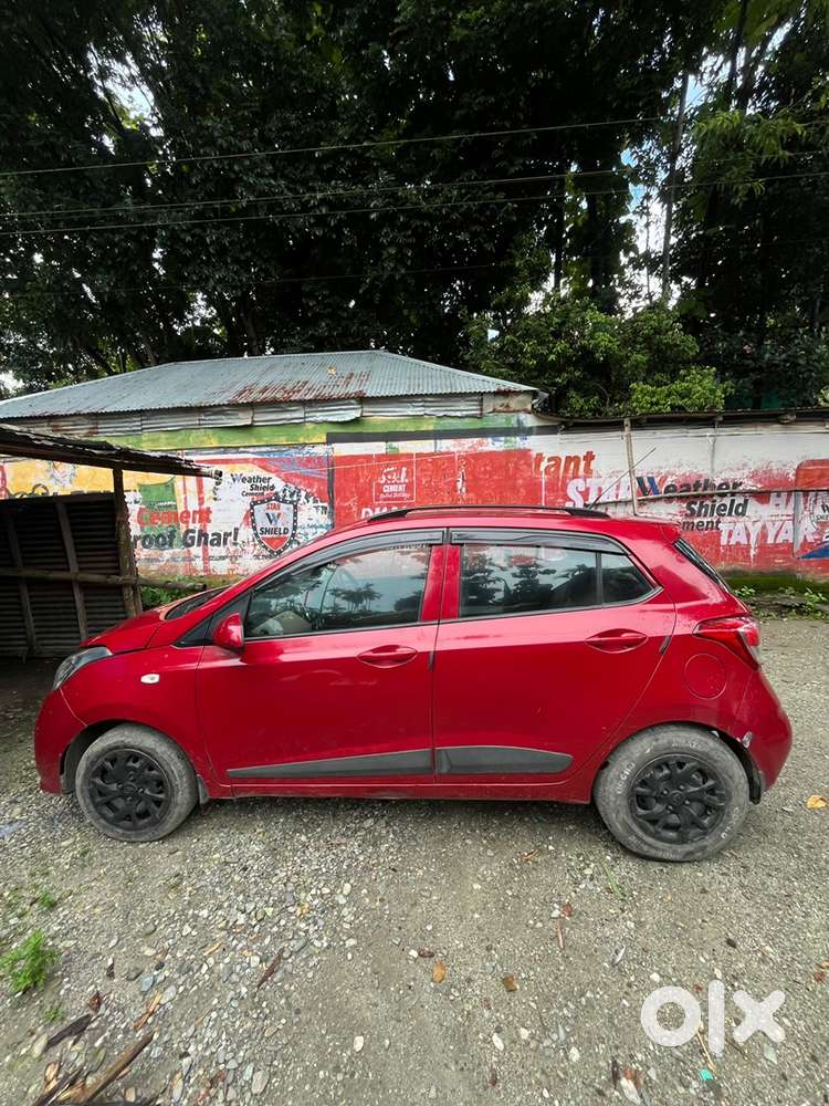 Hyundai Grand I10 17 Petrol 29000 Km Driven