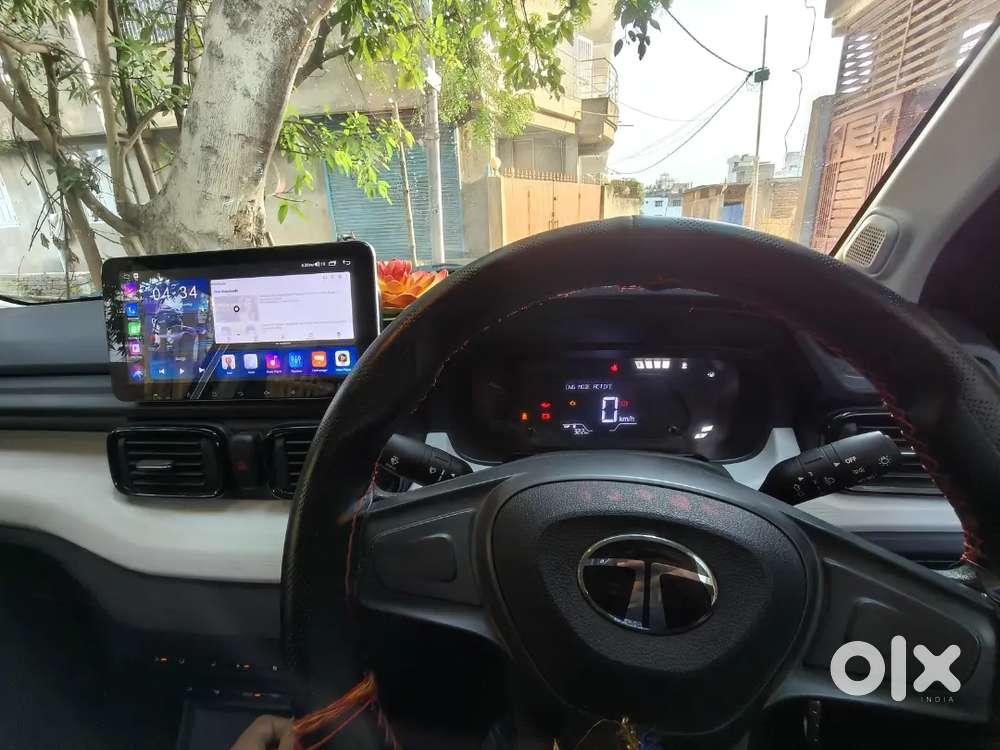 Tata Punch Petrol Cng 10000km Driven With Service Record