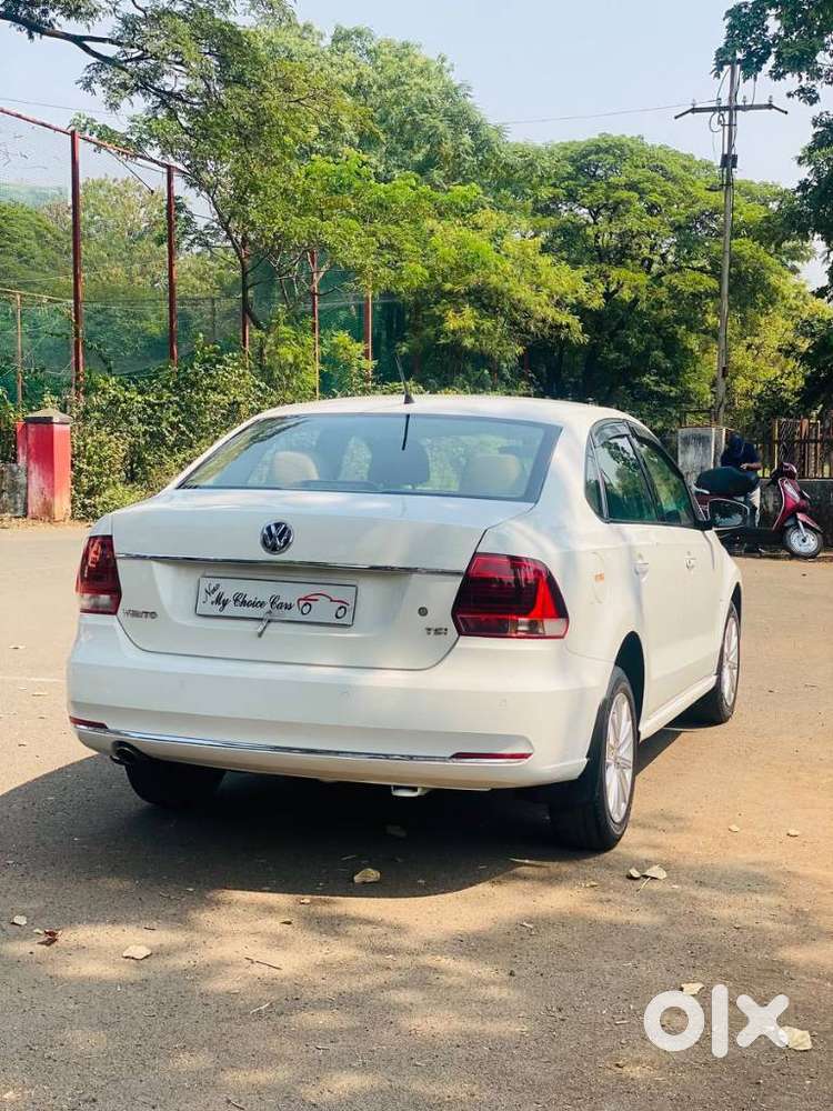 Volkswagen Vento 1.2 Tsi Highline At, 2016, Petrol