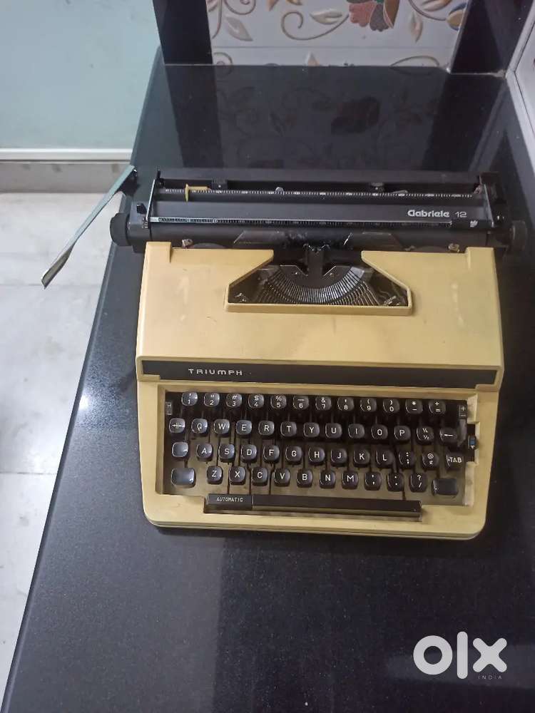 Typewriter - Gabriele 12 Triumph - Hard Disks, Printers & Monitors