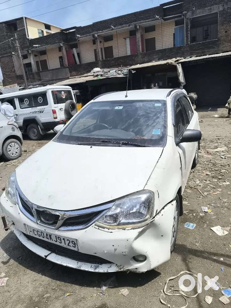 Toyota Etios Liva 2012 Diesel 195000 Km Driven