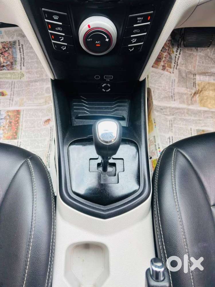 Mahindra Xuv300 W6 Amt Diesel, 2023, Diesel