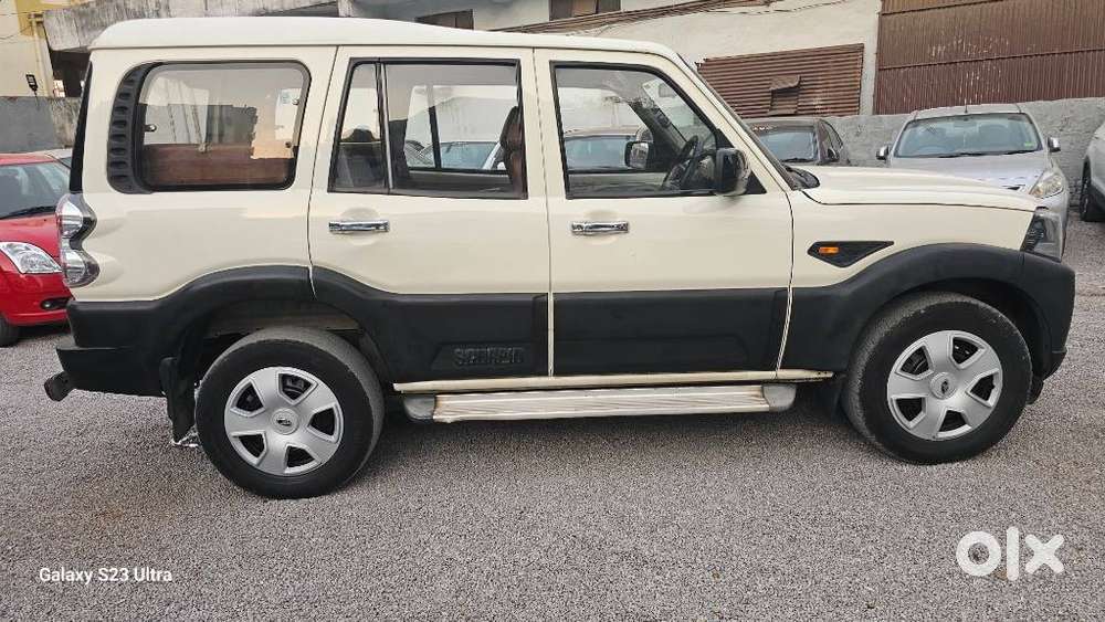 Mahindra Scorpio S4 Plus, 2016, Diesel