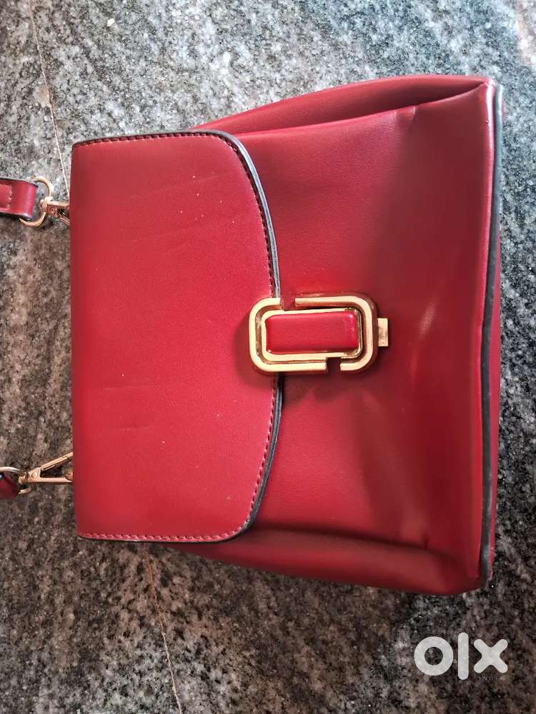 Leather bag very good quality and this bag un used bag