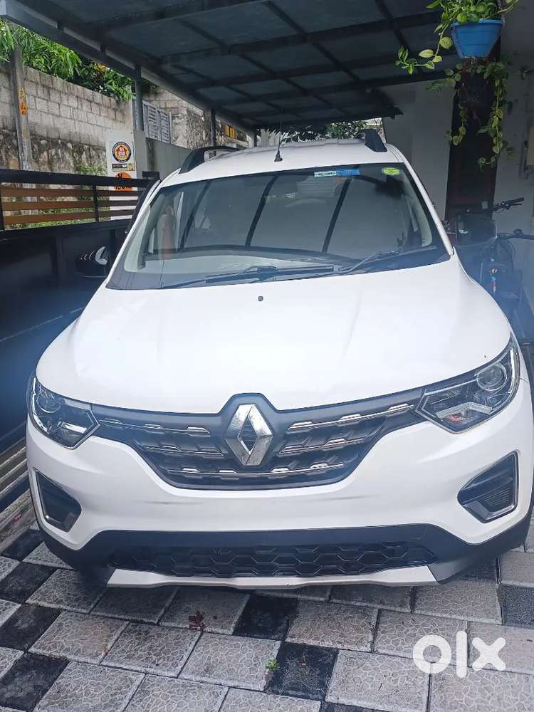 Renault Triber Rxz Mt 1l Top Model 2023manual For Sale