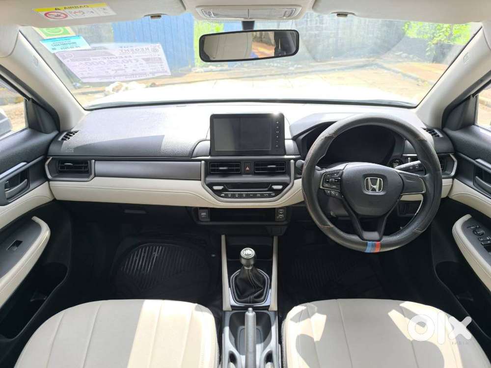 Honda Elevate V Mt, 2024, Petrol
