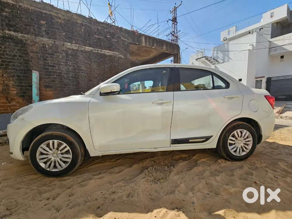 Maruti Suzuki Dzire 2017 Diesel 118000 Km Driven Wmaculte Condition