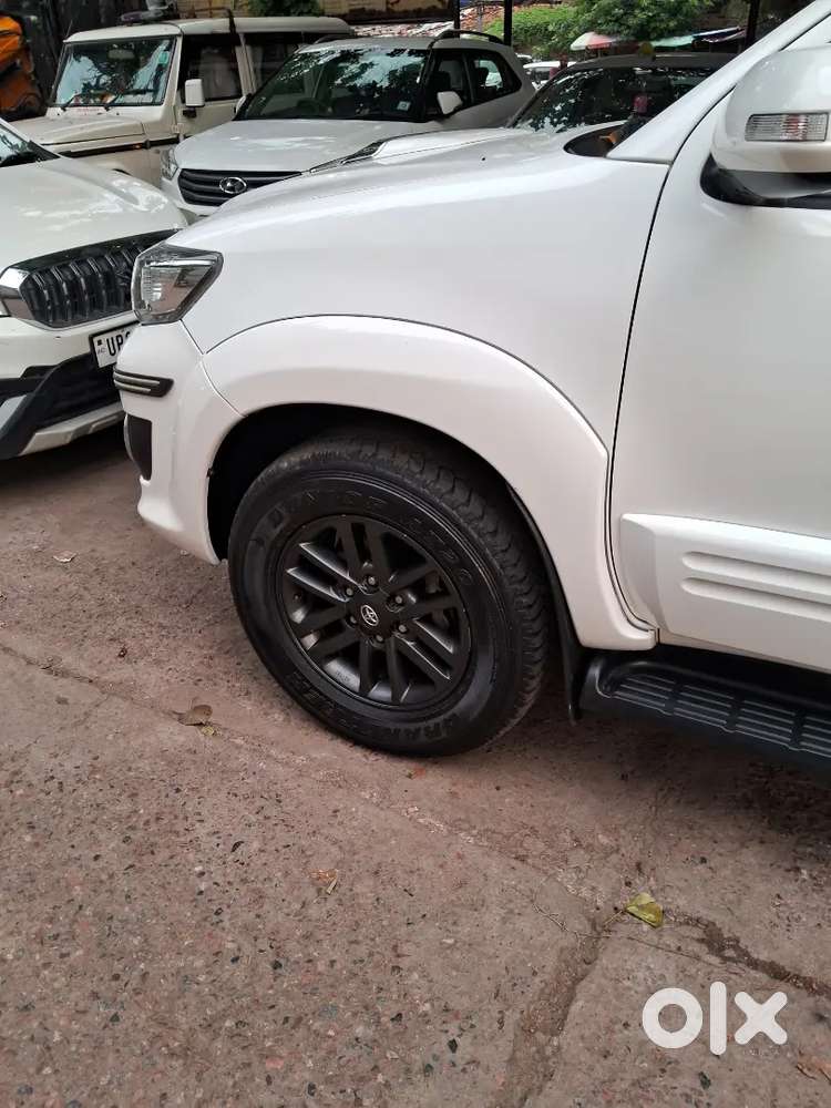 Toyota Fortuner 2016 Showroom Condition
