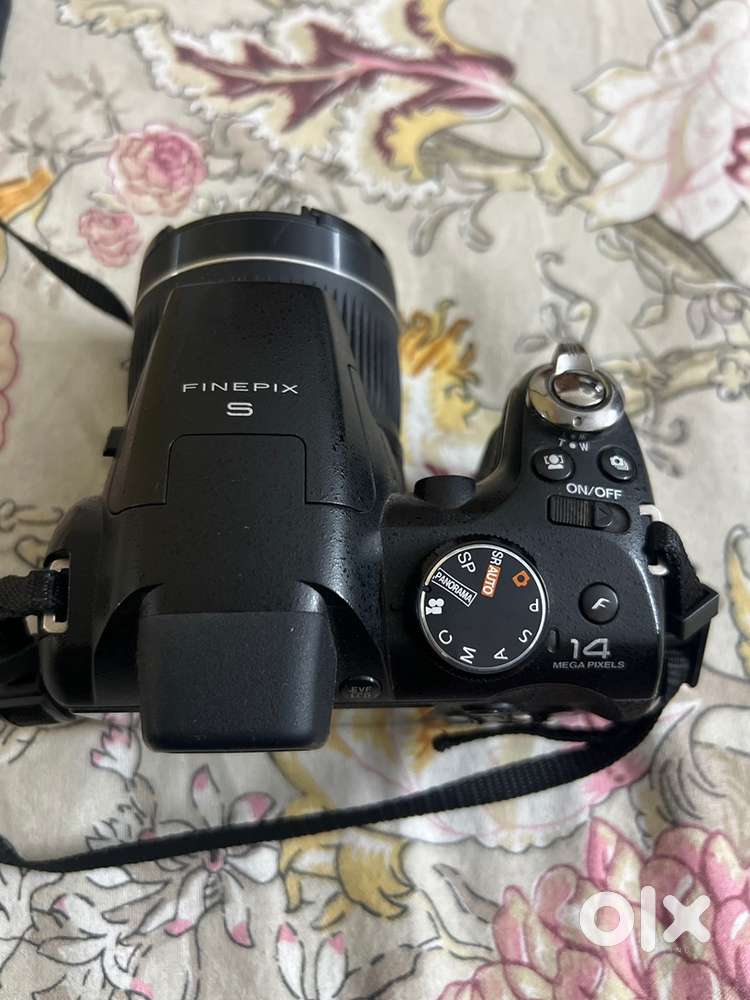 Fuji Finepix Fuji Point And Shoot Camera FUJIFILM FinePix XP120