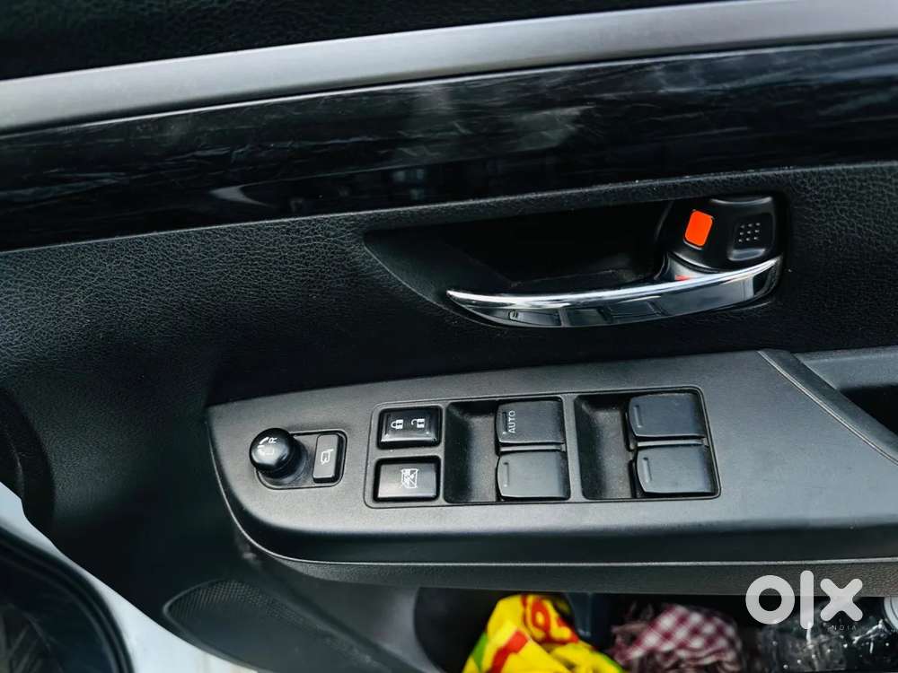 Maruti Suzuki Xl6 1.5 Zeta Mt, 2023, Petrol