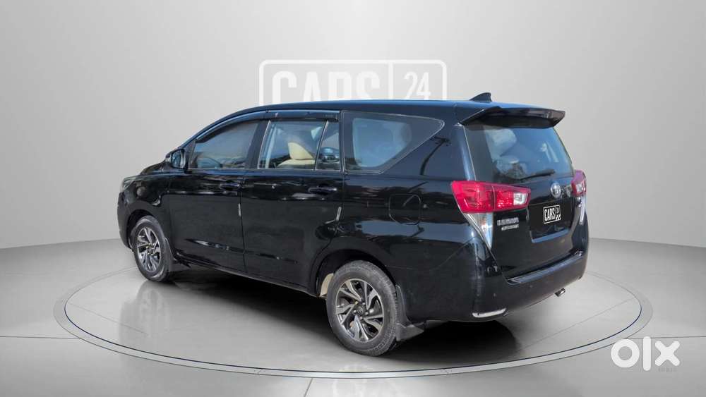 Toyota Innova Crysta 2.4 G Mt 8s, 2022, Diesel