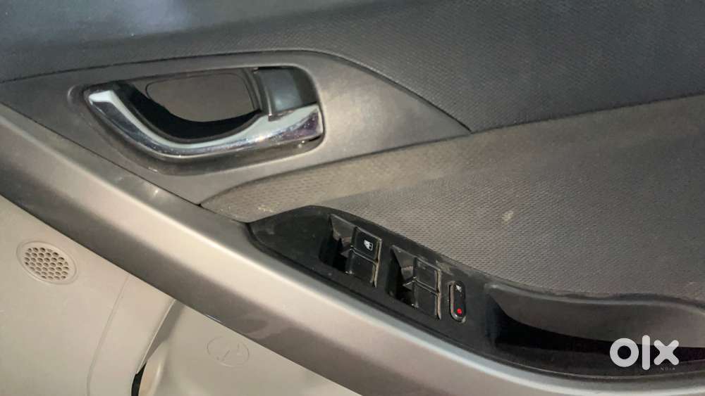 Tata Nexon 1.2 Revotron Xz Plus, 2019, Petrol