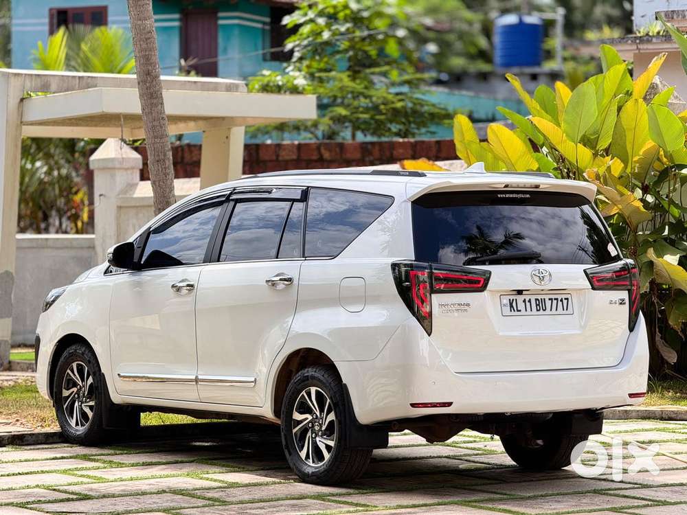 Toyota Innova Crysta 2.8 Gx At 8s, 2021, Diesel
