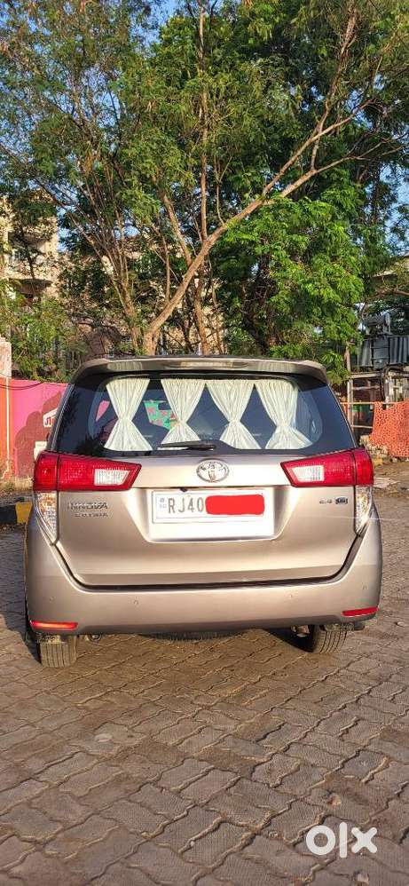 Toyota Innova Crysta 2.4 G Mt 7 Str, 2022, Diesel