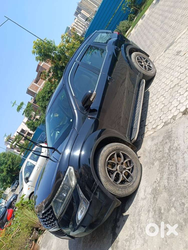 Mahindra Xuv500 W7 With Diesel Bs 6 Engine