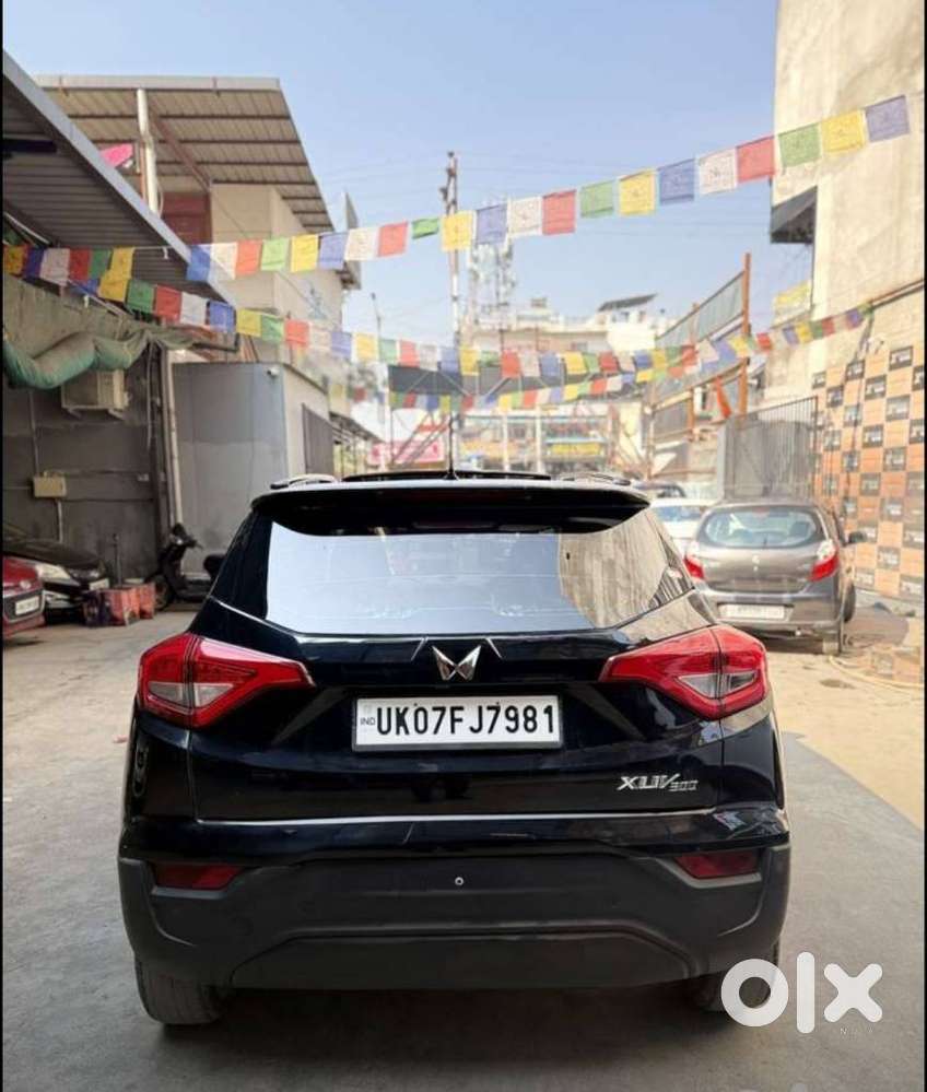 Mahindra Xuv300 W6, 2023, Petrol