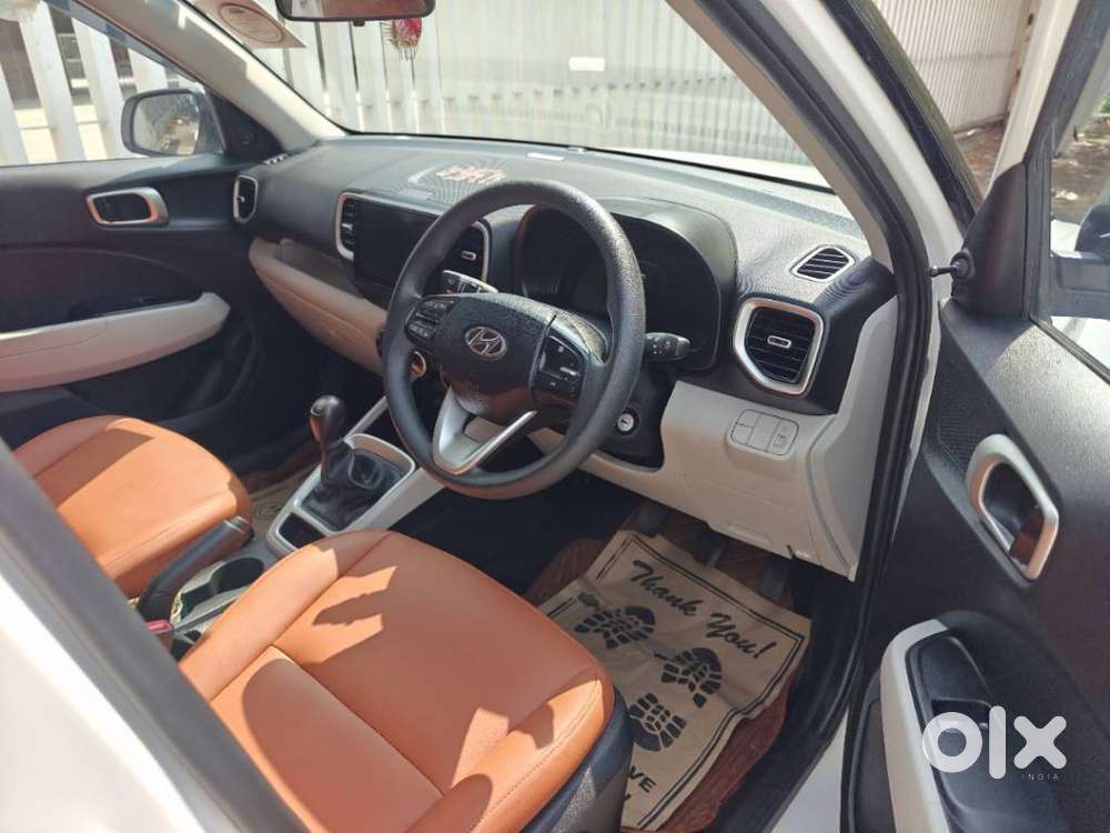 Hyundai Venue E 1.2 Petrol, 2023, Petrol